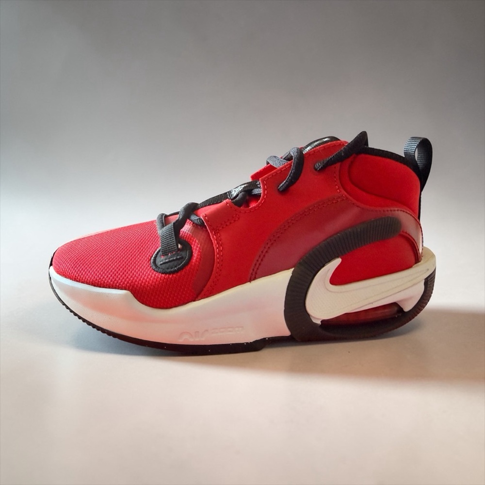 Nike Women's Red and Black Sneakers